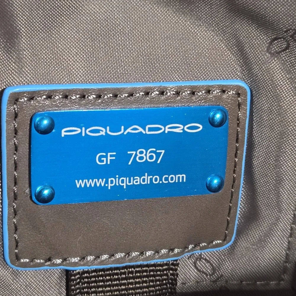 Piquadro Italian Leather Crossbody Organizer Bag Gray Blue Men's Travel EDC 11x9